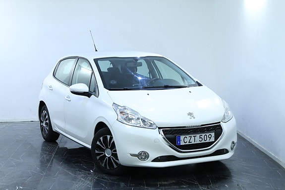 Peugeot 208 5 of 13
