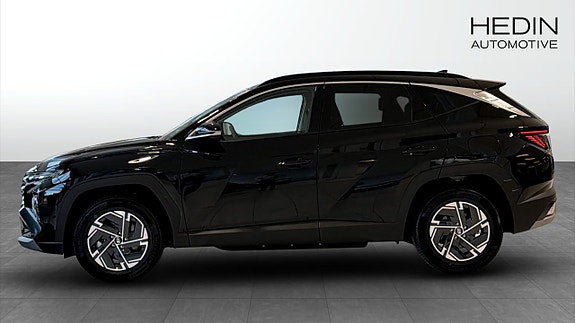 Hyundai Tucson 6 of 12