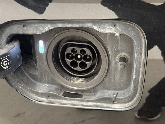 BMW 530e 30 of 30