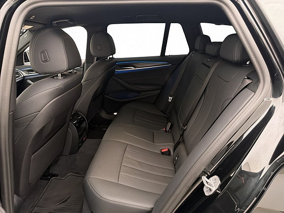 BMW 530e 27 of 30