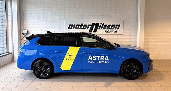 Opel Astra 2 of 16