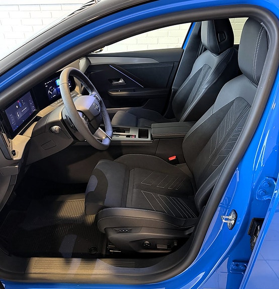 Opel Astra 13 of 16