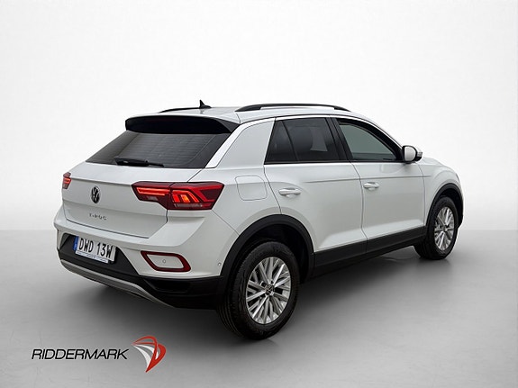 Volkswagen T-Roc 8 of 27