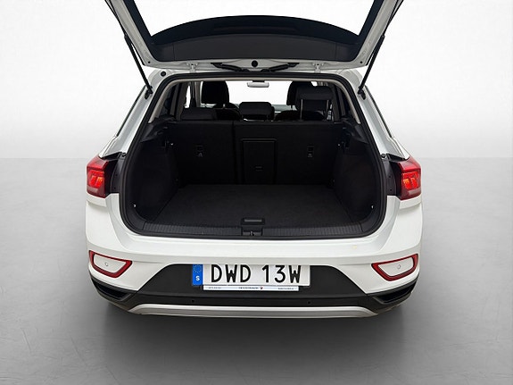 Volkswagen T-Roc 19 of 27