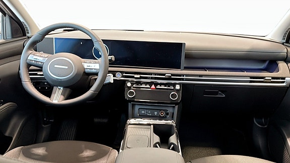 Hyundai Tucson 4 of 12