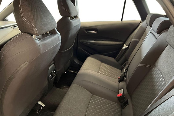 Toyota Corolla 13 of 21