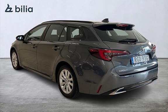 Toyota Corolla 2 of 21