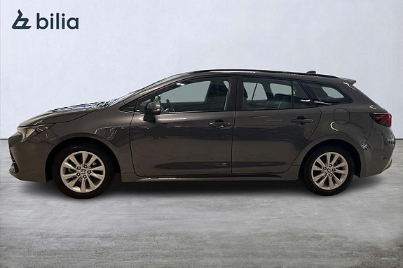 Toyota Corolla 3 of 21