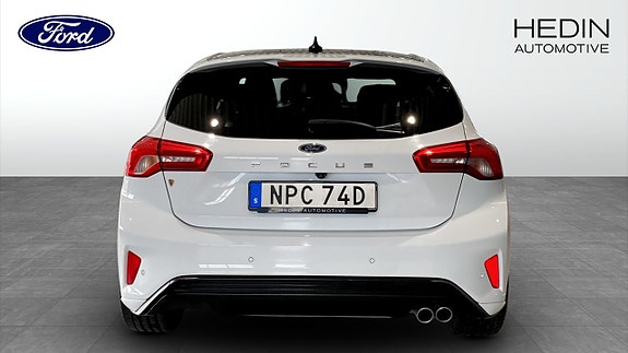 Ford Focus 7 of 9