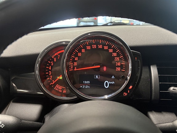 MINI Cooper 11 of 14