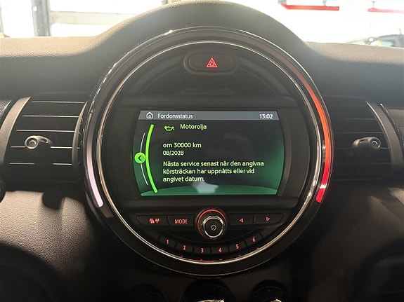 MINI Cooper 9 of 14