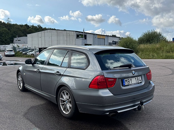 BMW 318i 5 of 25