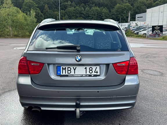 BMW 318i 6 of 25