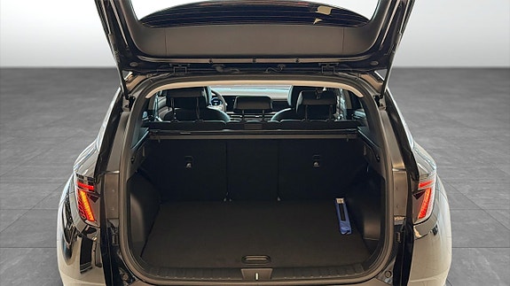 Hyundai Tucson 10 of 12