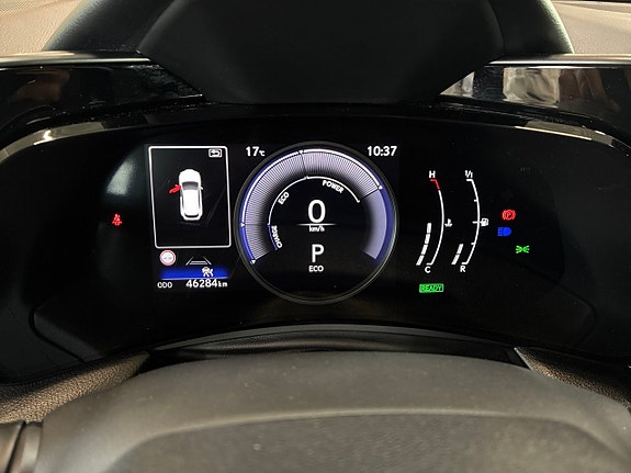 Lexus NX350h 22 of 26