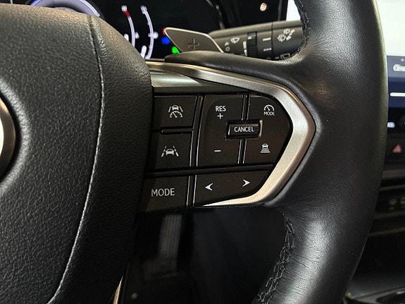 Lexus NX350h 23 of 26