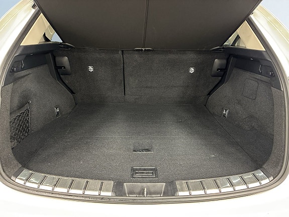 Lexus NX350h 12 of 26