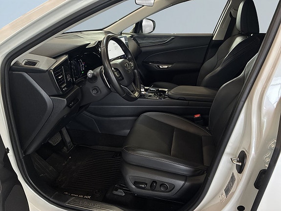 Lexus NX350h 7 of 26