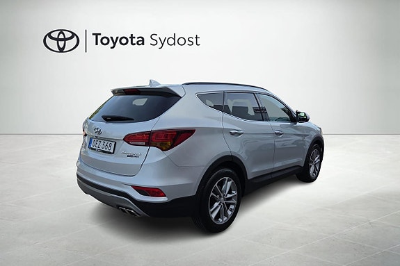 Hyundai Santa Fe 2 of 23