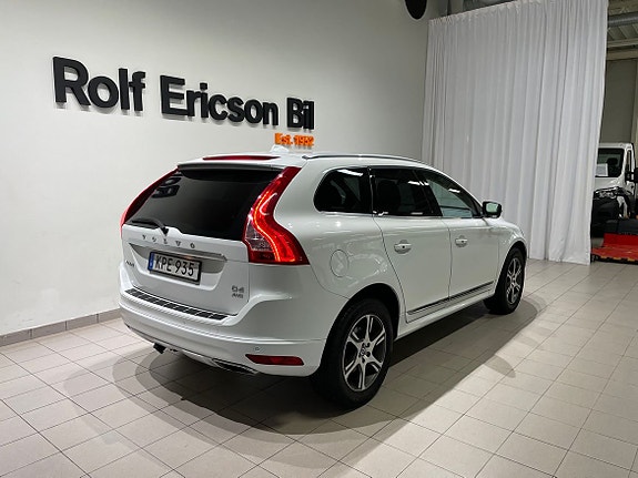 Volvo XC60 3 of 12