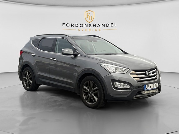 Hyundai Santa Fe 3 of 17