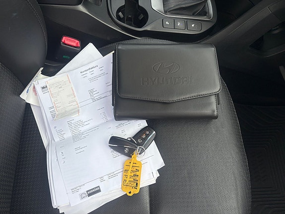 Hyundai Santa Fe 17 of 17