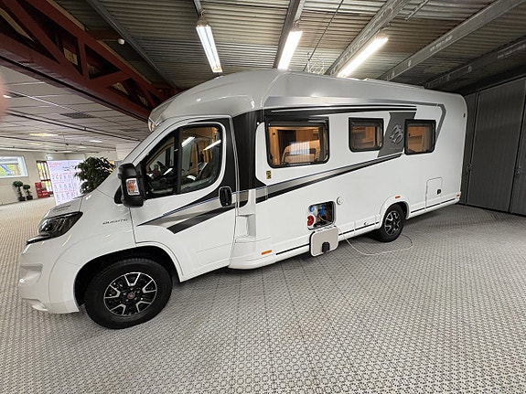 Knaus Sky TI Platinum Selection 700 MEB TOA BAK 2 of 17