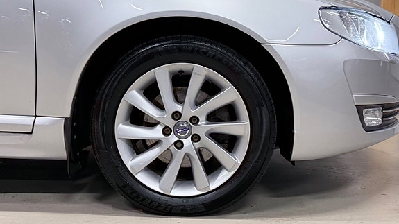 Volvo V70 5 of 19