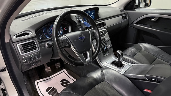 Volvo V70 10 of 19