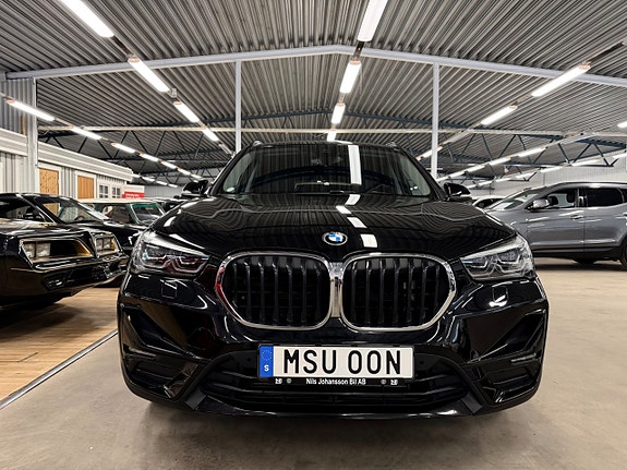 BMW X1 2 of 10