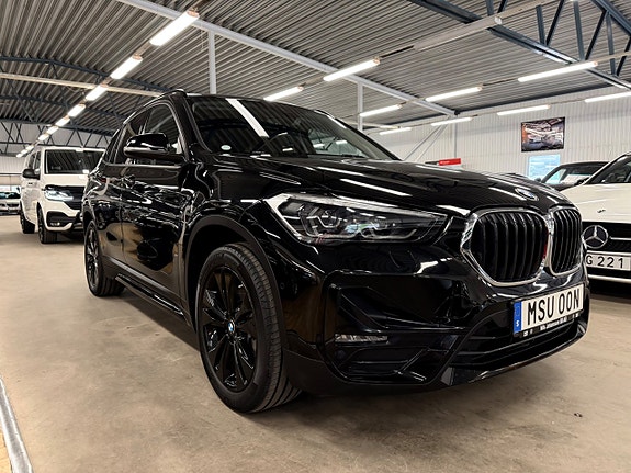BMW X1 3 of 10