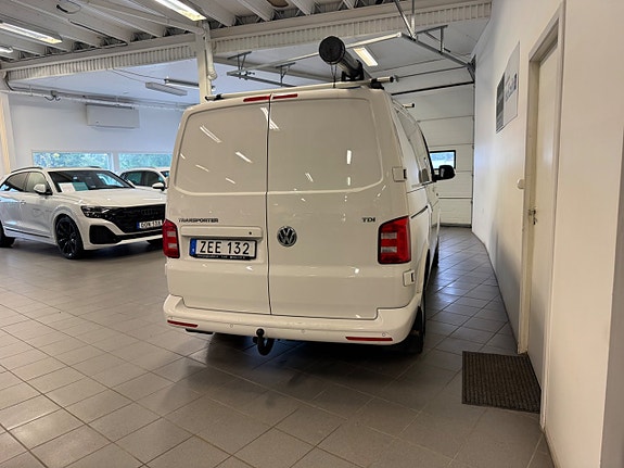 Volkswagen Transporter 4 of 11