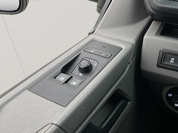 Volkswagen Transporter 15 of 30