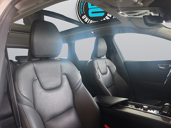 Volvo XC60 10 of 21