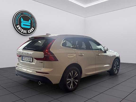Volvo XC60 3 of 21