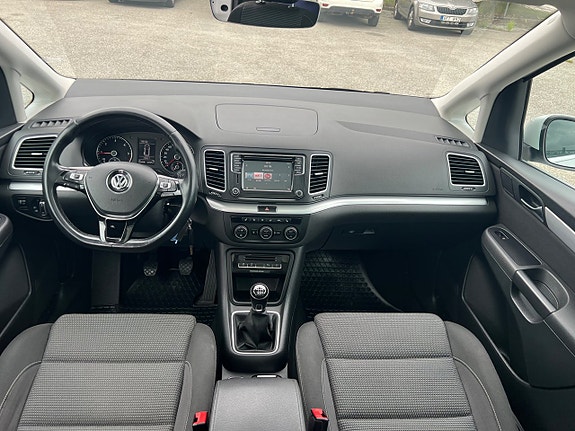 Volkswagen Sharan 9 of 12