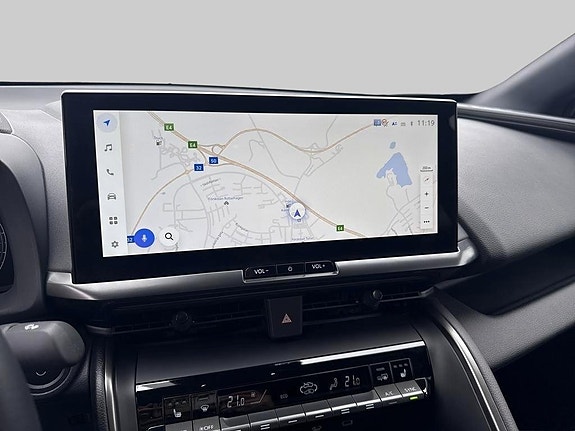 Toyota C-HR 16 of 19