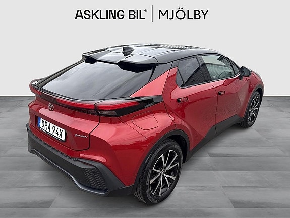 Toyota C-HR 11 of 19