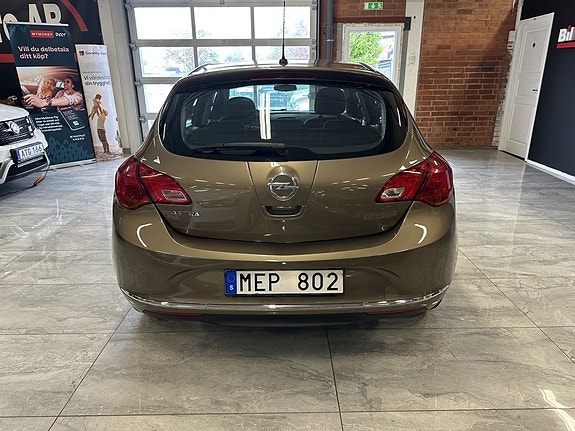 Opel Astra 13 of 20