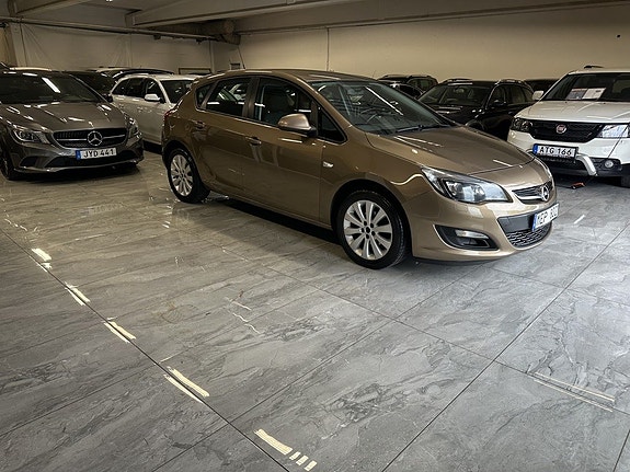 Opel Astra 2 of 20
