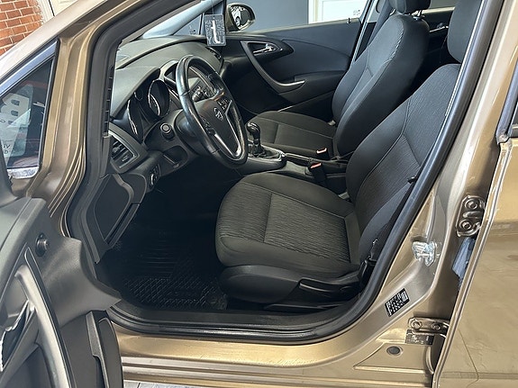 Opel Astra 15 of 20