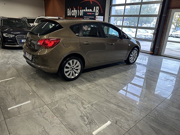 Opel Astra 5 of 20