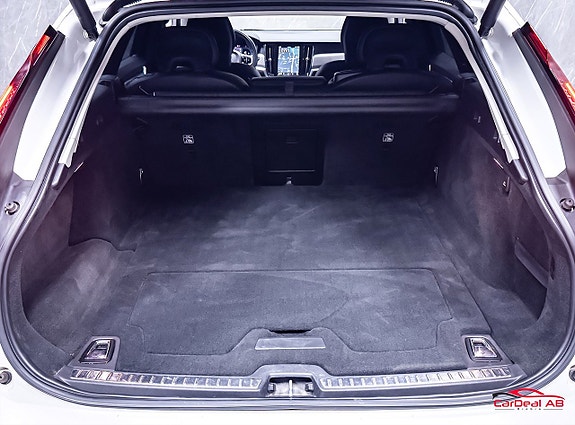 Volvo V90 Cross Country 17 of 30
