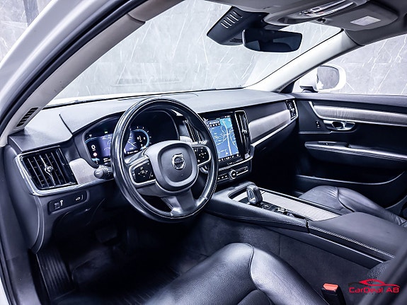 Volvo V90 Cross Country 11 of 30