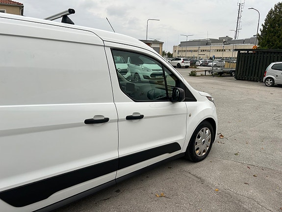 Ford Transit Connect 12 of 13