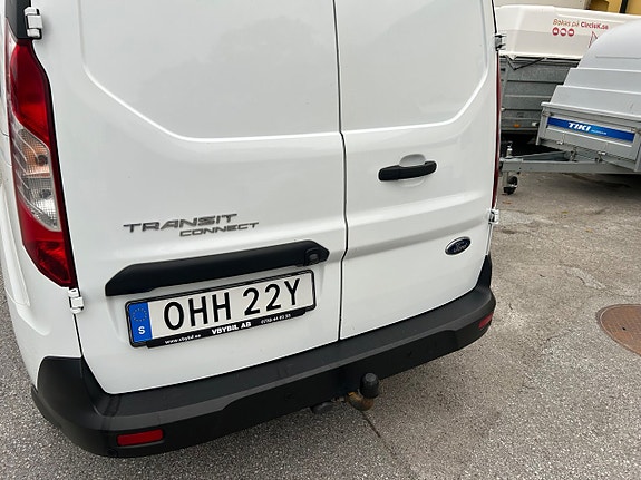 Ford Transit Connect 10 of 13