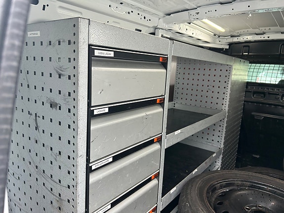 Ford Transit Connect 8 of 13