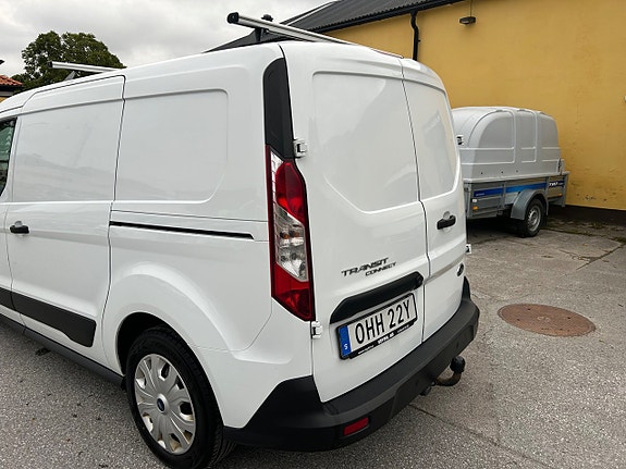 Ford Transit Connect 7 of 13