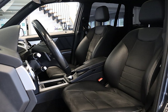 Mercedes-Benz GLK220 12 of 16