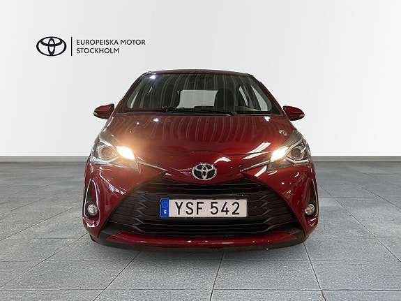 Toyota Yaris 5 of 15